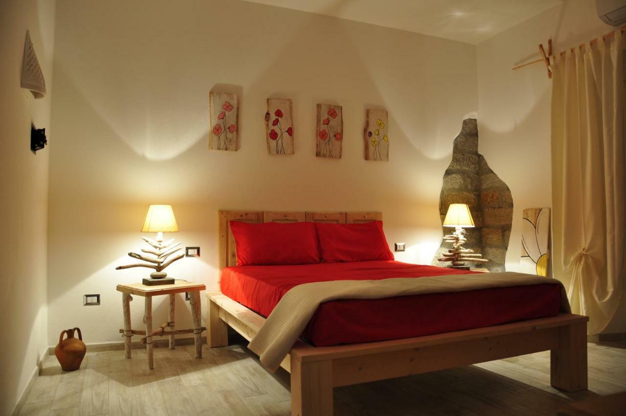 B&B Les Chambres Rooms & Suite Santa Teresa Gallura Dış mekan fotoğraf